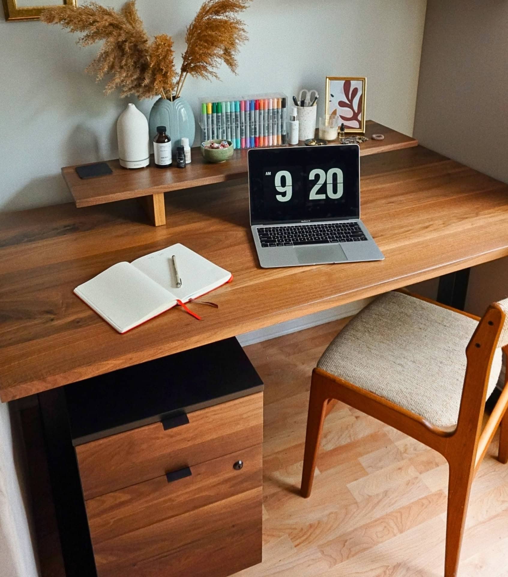 Image by ergonofis (eco-friendly-desks)