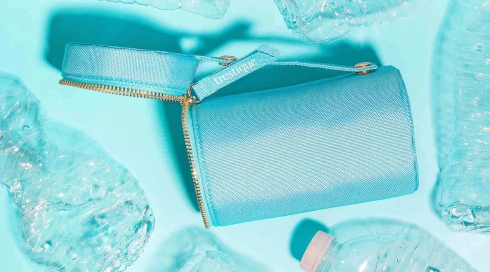 Image by trestique (sustainable-makeup-bags)
