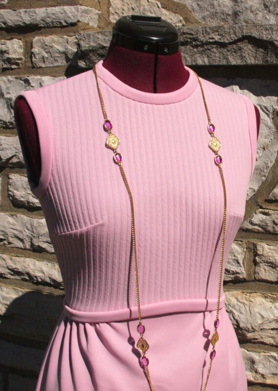 Image by Rise Together Resale (thrift-stores-st-louis)