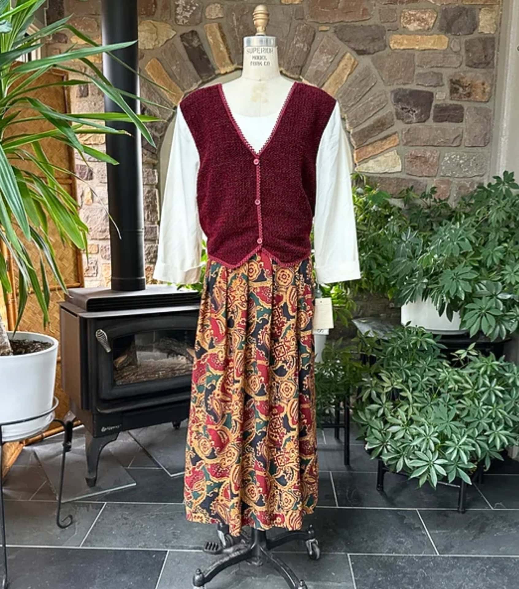 Image by ShopOlga Vintage (best-online-vintage-stores)