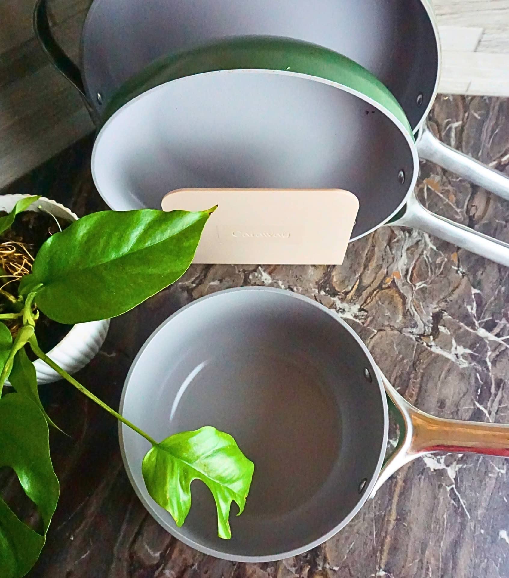 Image by Sustainable Jungle (Caraway) (gifts-for-minimalists)