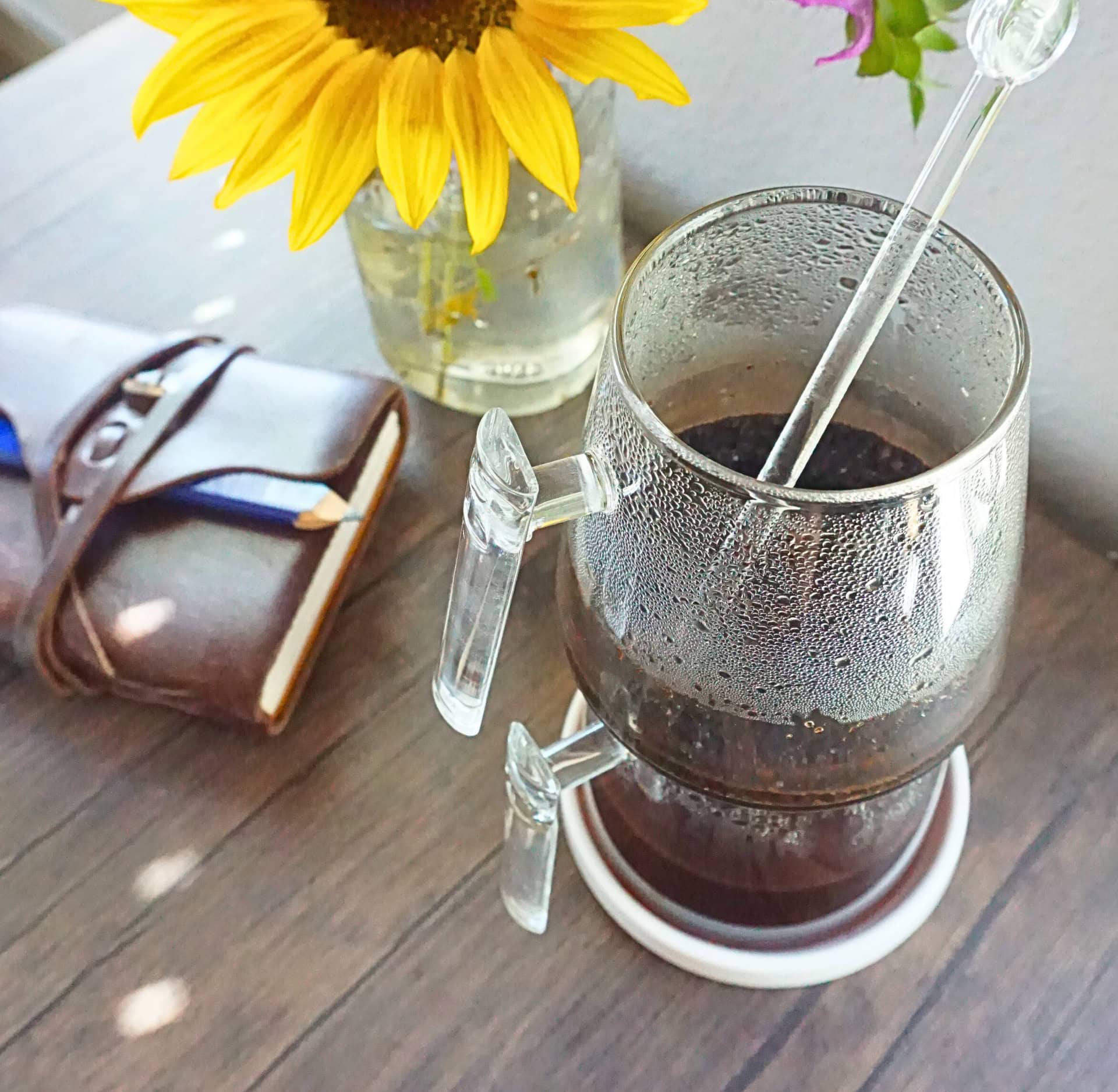 Image by Sustainable Jungle (Pure Over) (minimalist-gifts-for-him)
